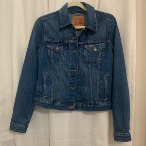 Levi’s Jean Jacket / Denim Jacket